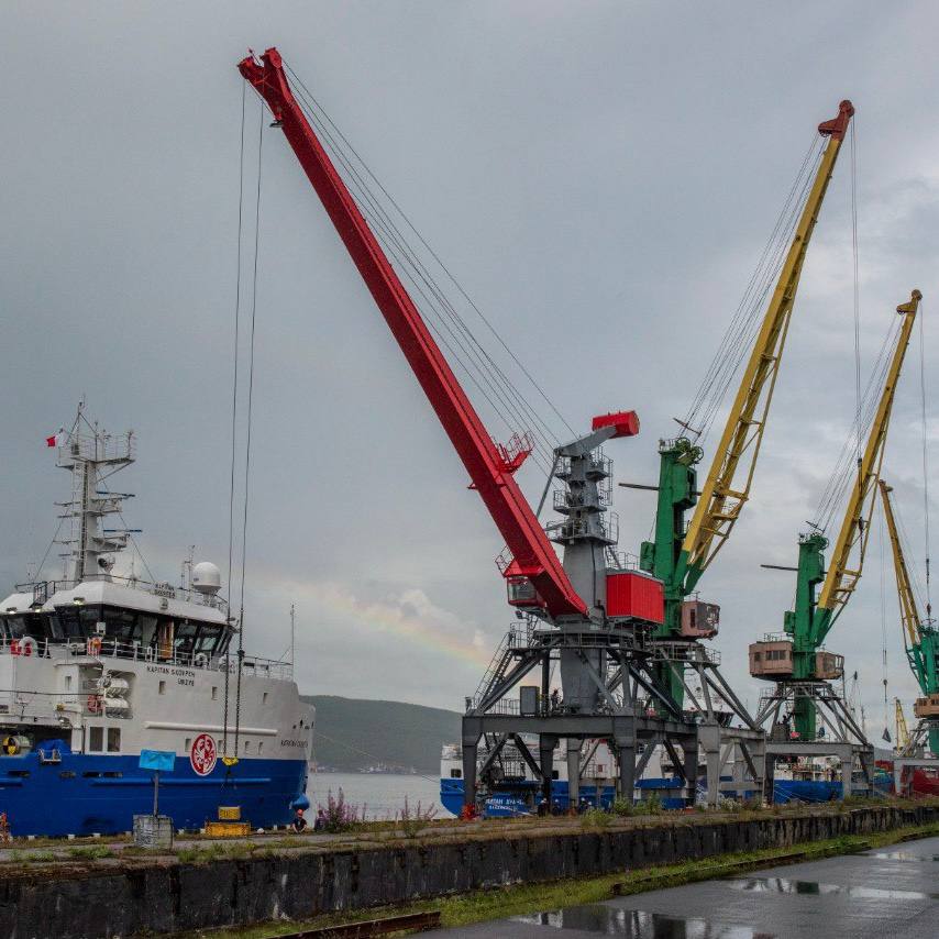 Мурманский морской рыбный порт принимает ещё один Нарвал: готовимся к третьему