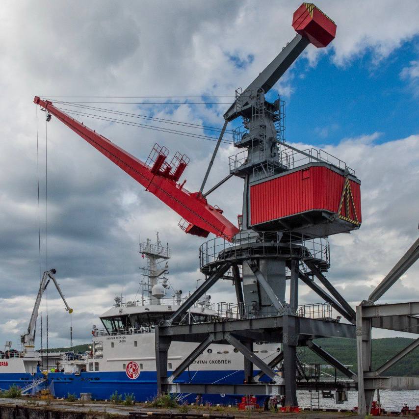 Развитие материально-технической базы Мурманского порта продолжается 