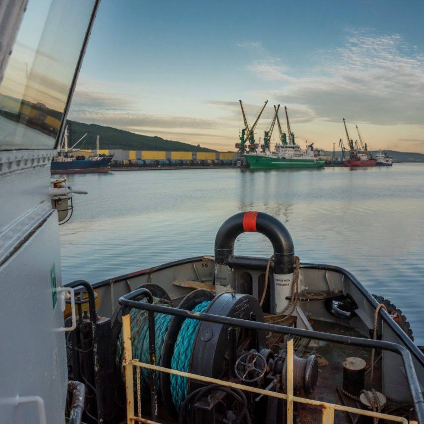 Поздравляем с Днем работников морского и речного флота!